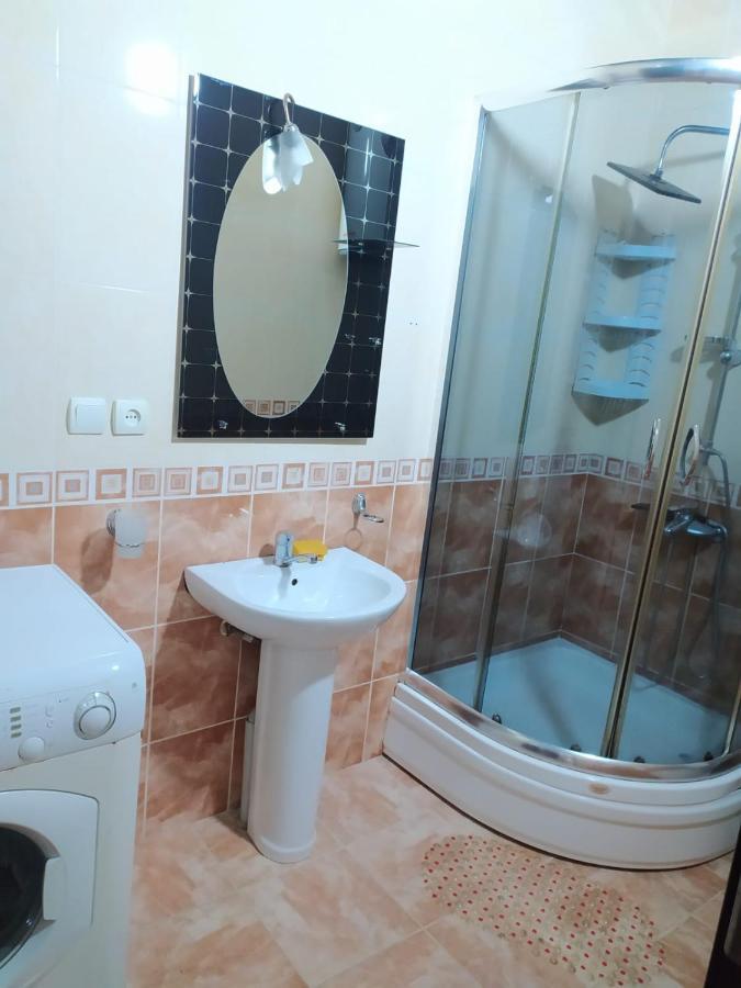 Apartment On 26 May Str Batumi Eksteriør billede